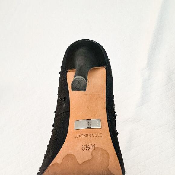 Badgley Mischka Black Satin Round Toe Beaded Pump Heel Size 6.5 - Picture 6 of 7